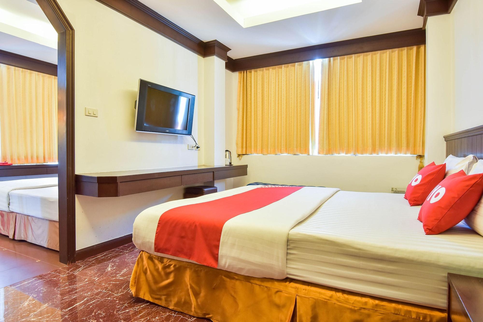 Oyo 389 Sira Boutique Residence Phuket Esterno foto